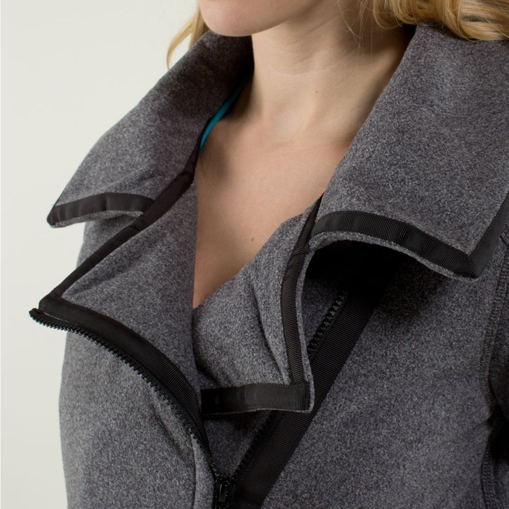 LULULEMON Moto Jacket Ambient Grey Black Fleece Zip Up Asymmetrical Biker Coat 4 - Picture 6 of 12
